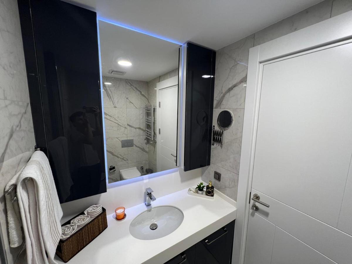 Luxurious Near Ataturk Airport Daire İstanbul