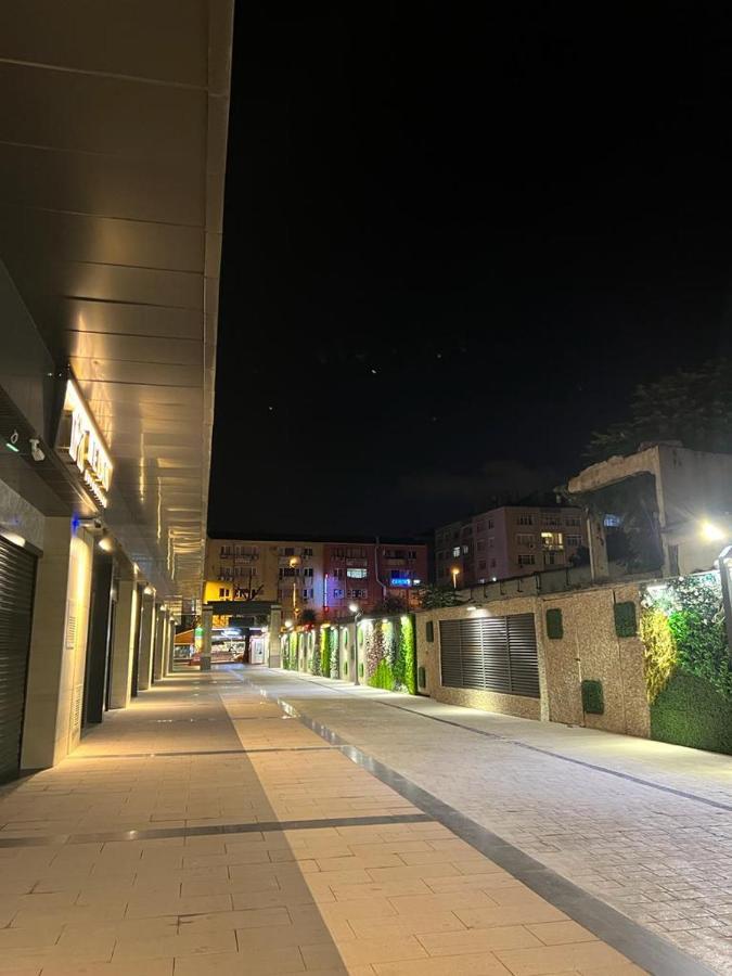 Luxurious Near Ataturk Airport Daire *